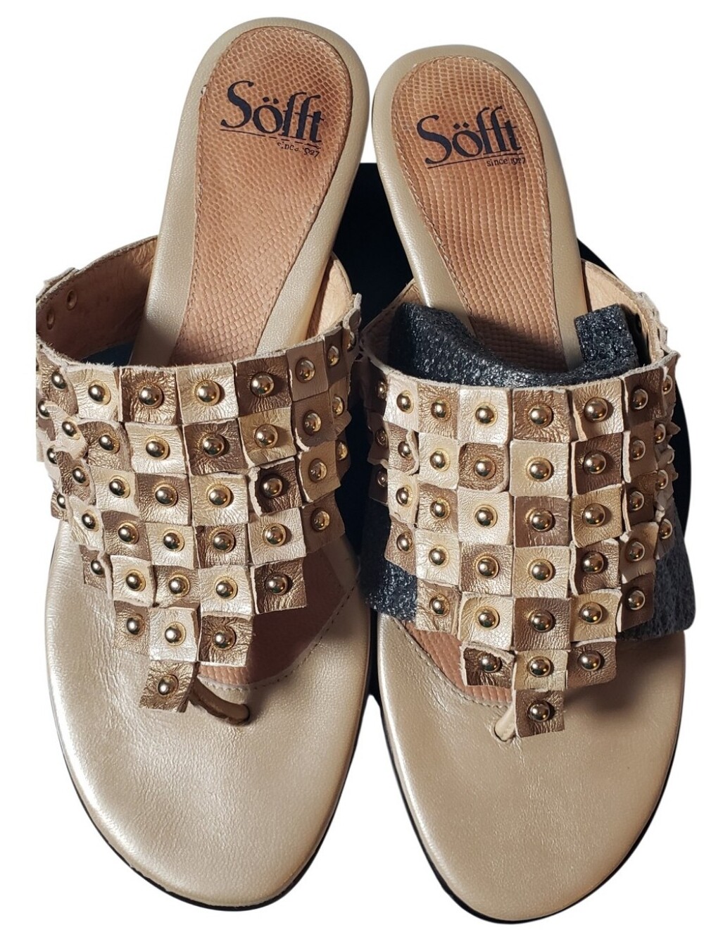 Sofft Gold Silver Gladiator Studded Thong Leather Sandals 8.5 Boho Artsy NWOT